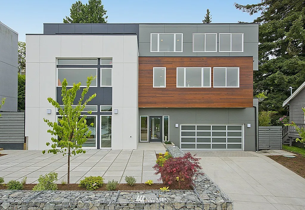 1056 24th (not on 24th) Avenue E photo 1