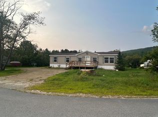 33 N Groton Rd, Hebron, NH 03241