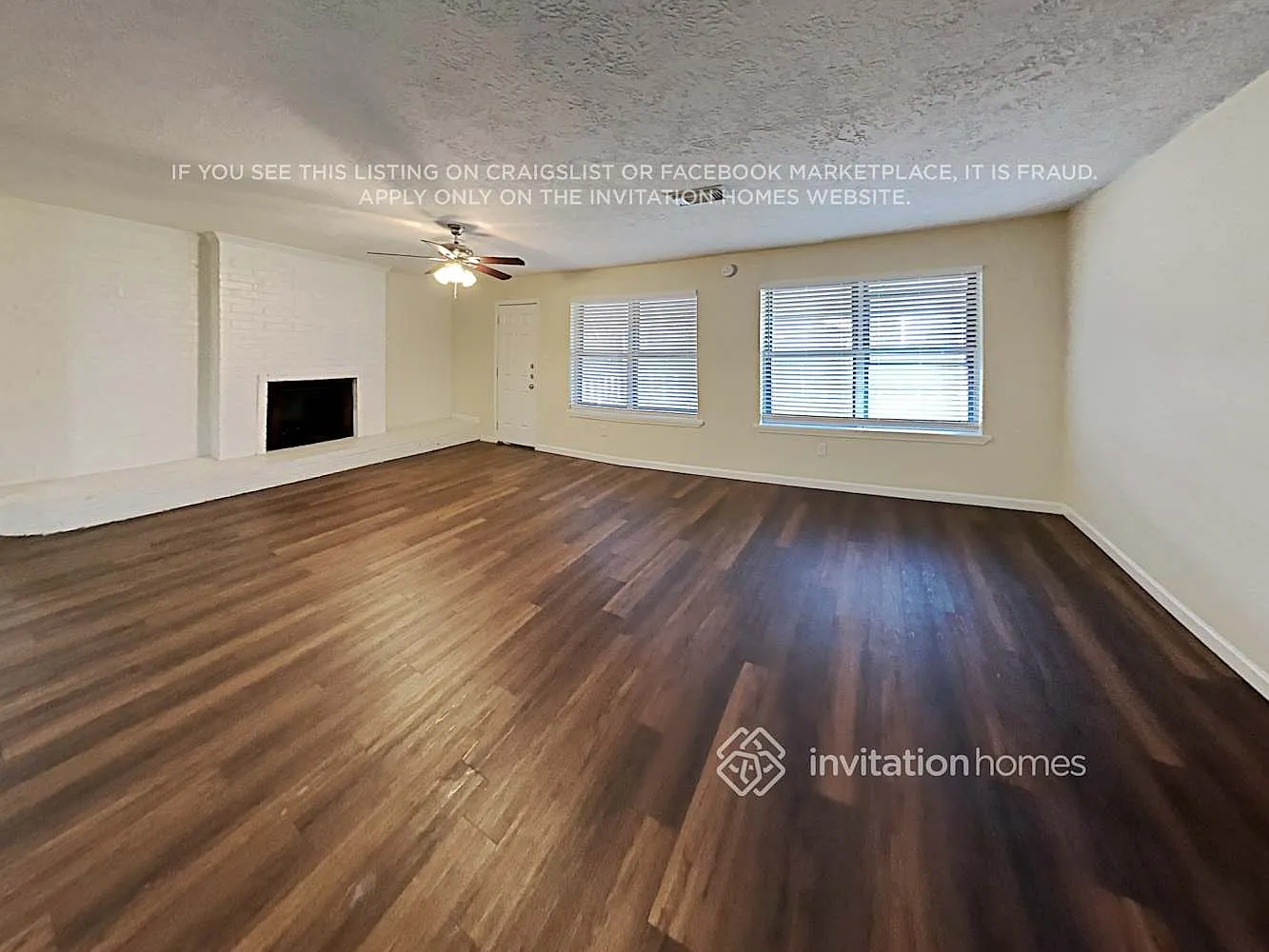 16422 Oxnard Ln Friendswood, TX 77546 — Photo 3