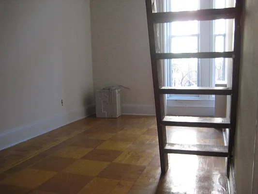 Rented by Magnone Real Estate | media 28