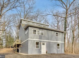 8680 Cooksey Rd, La Plata, MD 20646