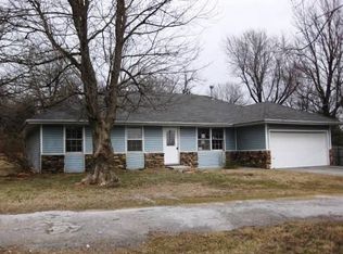 1721 W Farm Road 62, Springfield, MO 65803