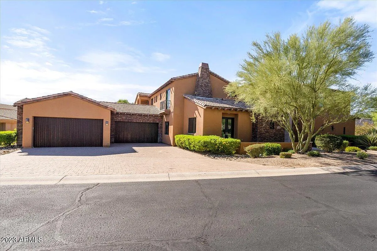 5 bed, 6.5 bath, 7039 sqft, $9,000 — Photo 3