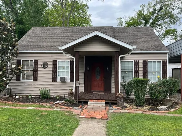 611 N Main St, Marksville, LA 71351