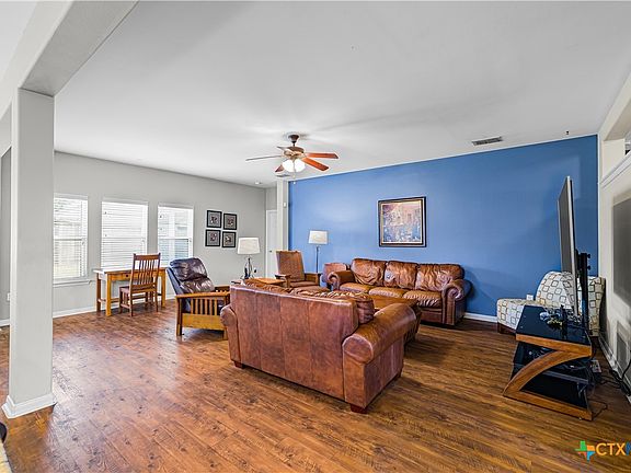 5th image of 101 Water Oak Ct