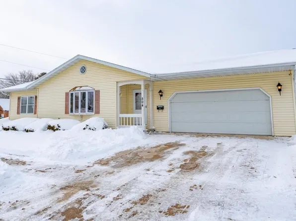 504 Wayland St, Beaver Dam, WI 53916