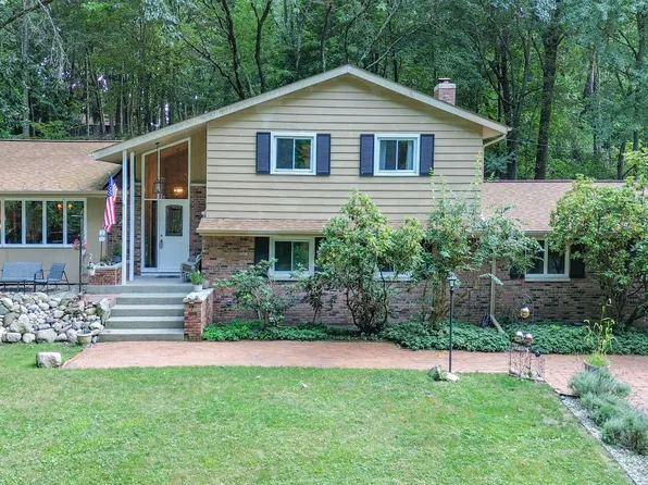 1021 Hol Hi Dr, Kalamazoo, MI 49008