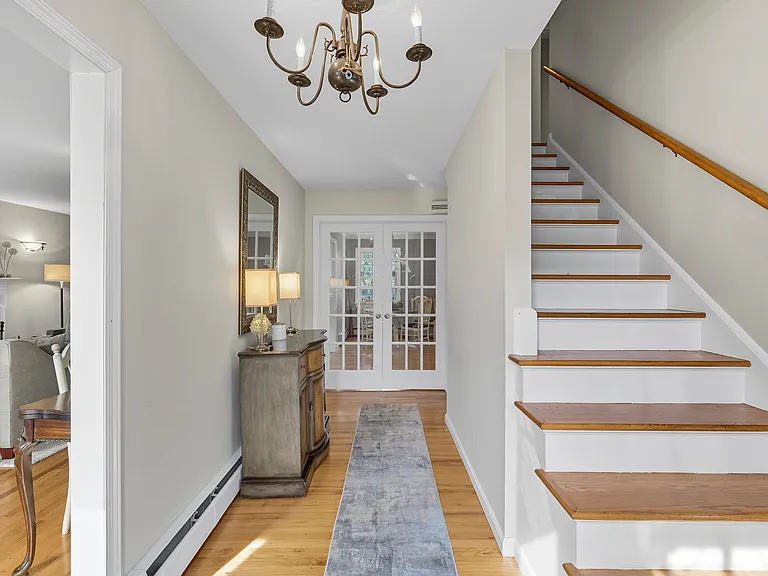 25 Buxton Ln — Photo 2