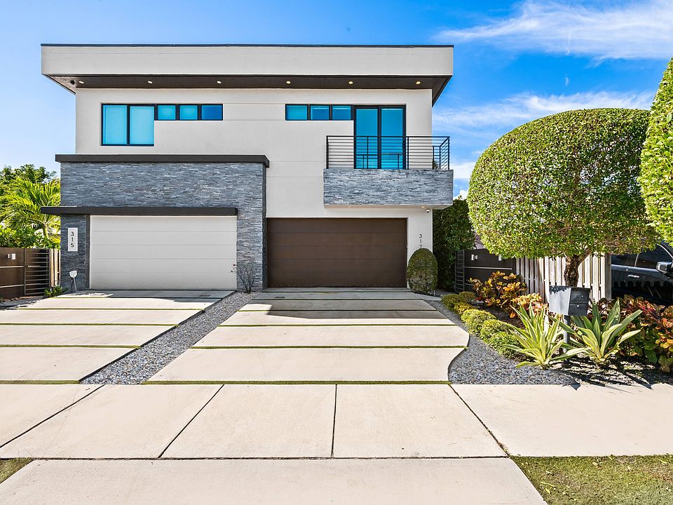 2nd image of 315 NE 15th Avenue