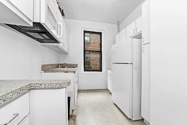 Rented by MNS | media 5