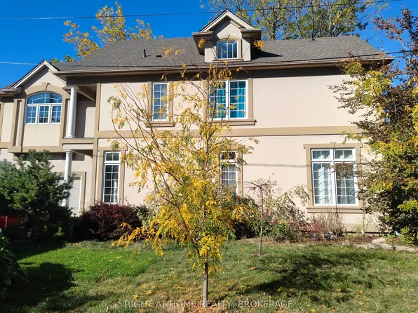 22 Ursula Ave, Saint Catharines, ON L2T 1T1