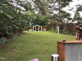 699 S Lincoln St, Coats, NC 27521