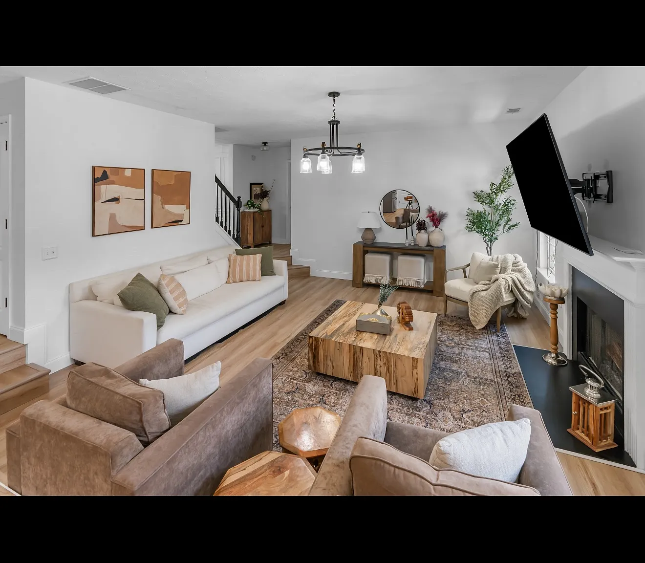 2760 Austin Ridge Dr — Photo 2