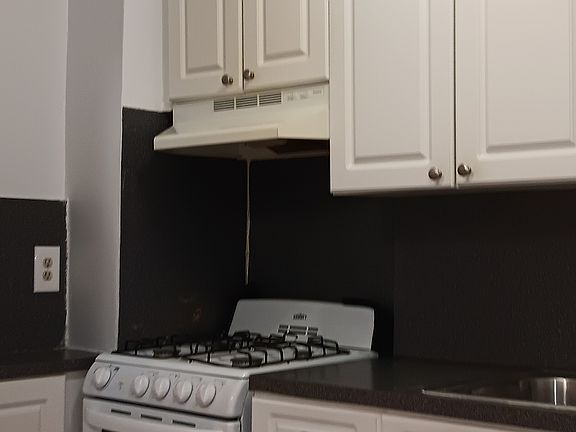 2nd image of 14325 41st Ave #9X