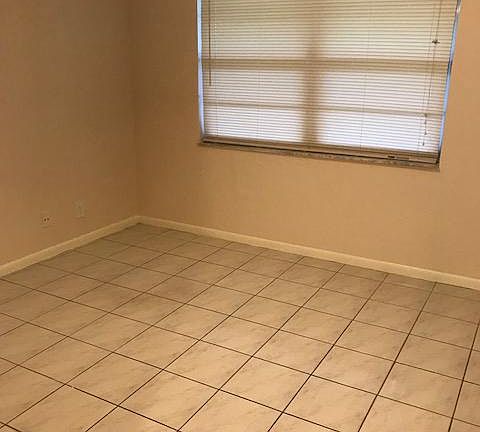 5th image of 1100 NW 87th Ave APT 107