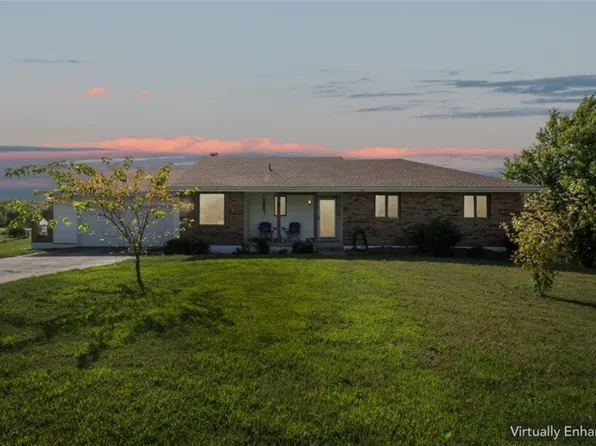 22324 S North Hedgewood Hills Rd #22324, Peculiar, MO 64078