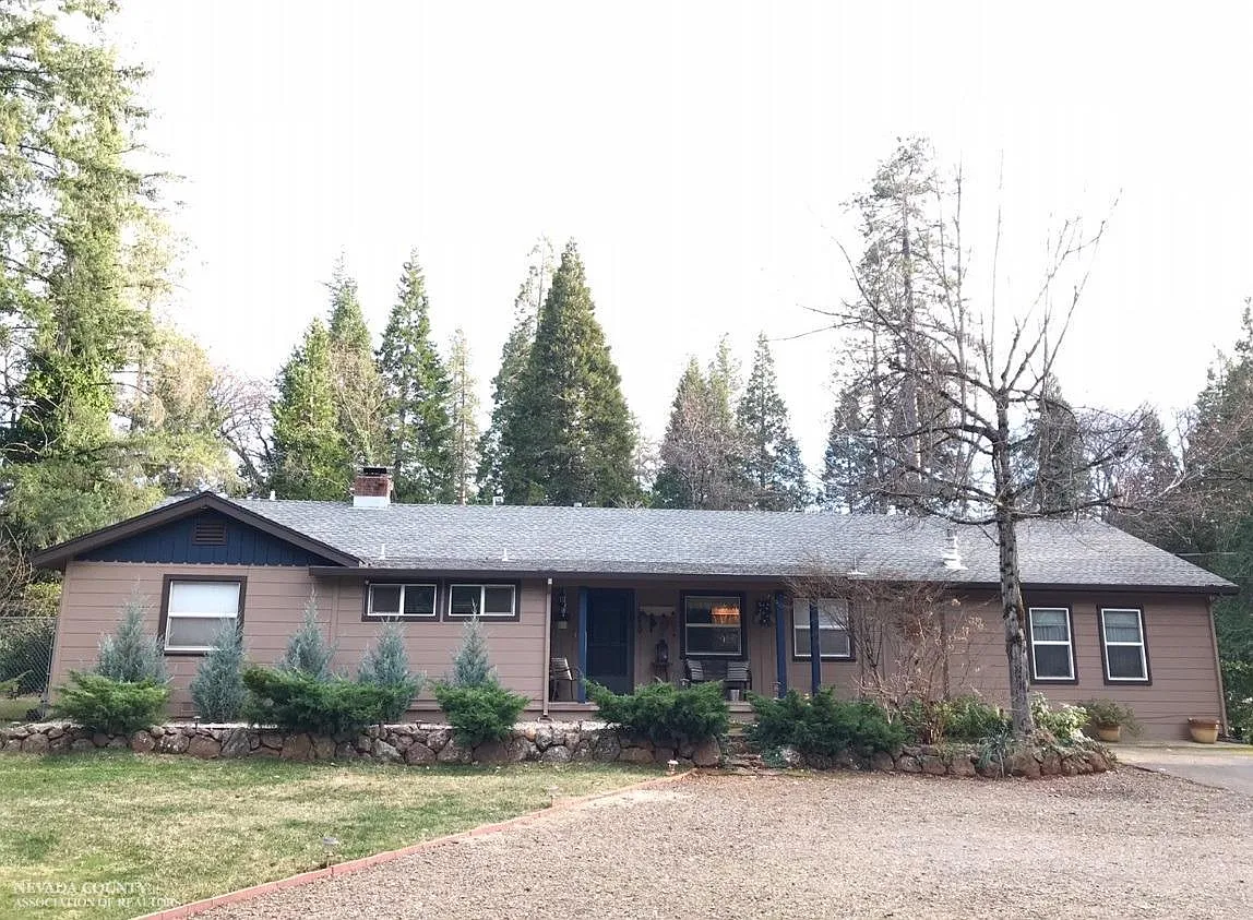 10967 Ridge Rd photo 1
