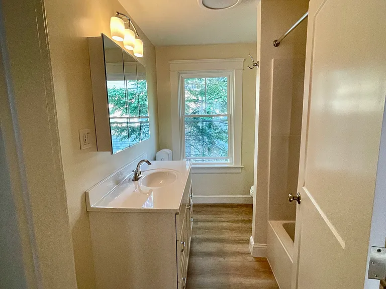 19 E Manning St #2 — Photo 9