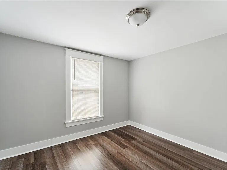 2120 E Gwinnett St — Photo 14