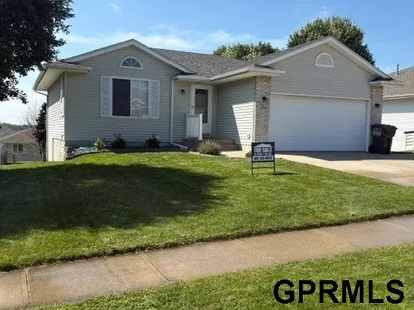 1229 Blue Stem Cir, Norfolk, NE 68701