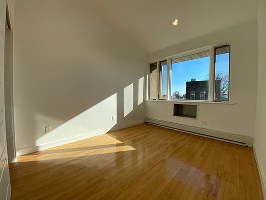 Rented by Kevin Kemble, LREB | media 20