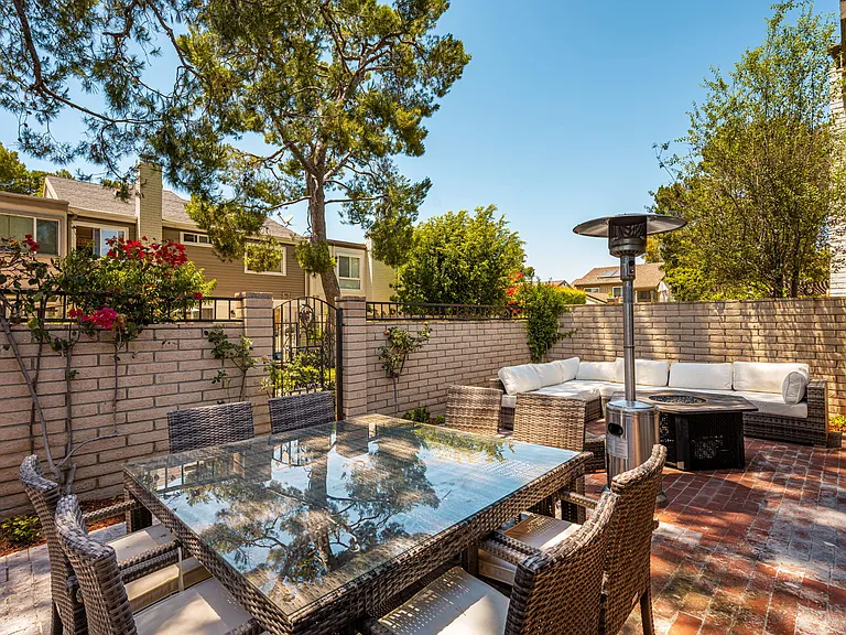 24 Redwood Tree Ln — Photo 22