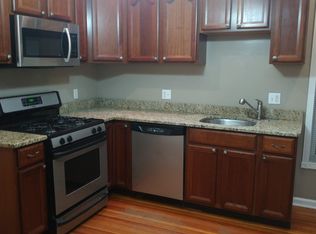 325 Saint John St #3, New Haven, CT 06511