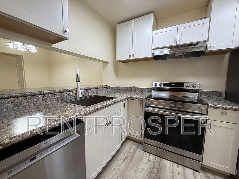 1st image of 5225 Via Hacienda Cir APT 315-B