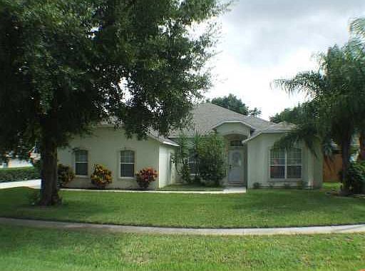4th image of 655 Hull Island Dr