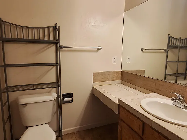 3035 Southern Blvd SE — Photo 6