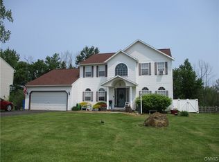 8104 Ashery Ln, Cicero, NY 13039