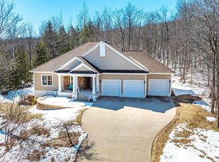 1505 Brookside Dr, Houghton, MI 49931