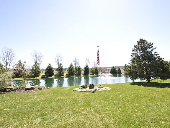 3rd image of 4063 Autumn Lake Ct SW