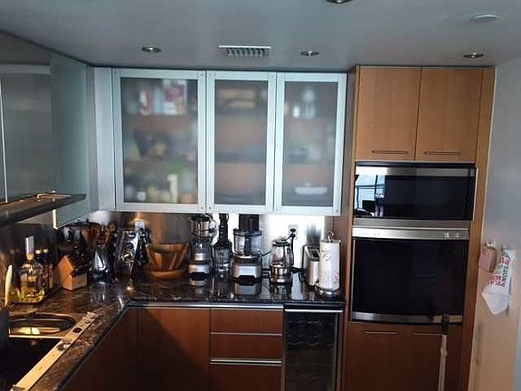 5th image of 520 West Ave APT 1803