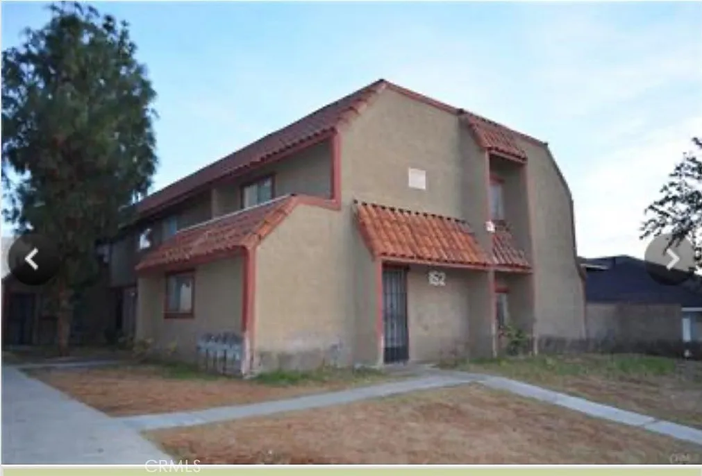 2 bed, 1200 sqft, $1,700 — Photo 1