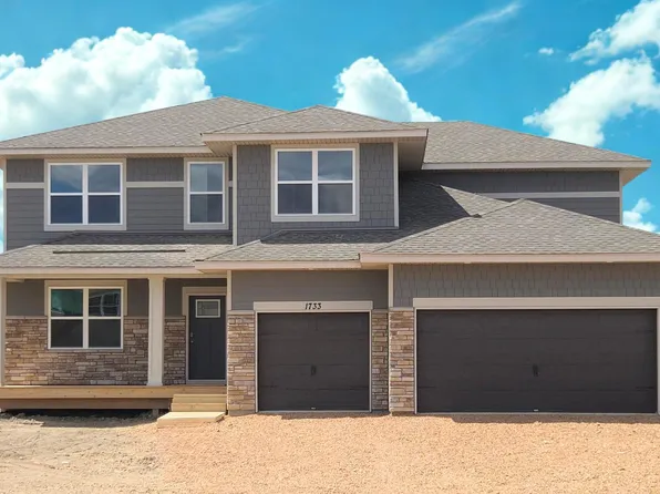1733 Oak Creek Pass, Chaska, MN 55318
