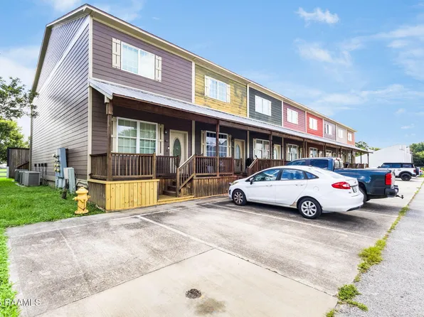 103 Saint Germaine Cir, Lafayette, LA 70506