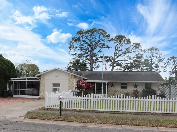604 65th Avenue Dr W, Bradenton, FL 34207
