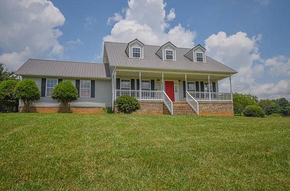 1st image of 207 W Bonnie Johnson Ln