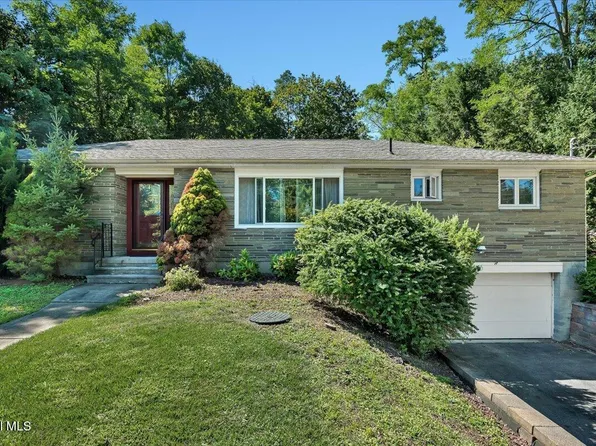 20 Barry Lane, Glenville, NY 12302