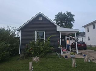 924 11th Ave S, Clinton, IA 52732