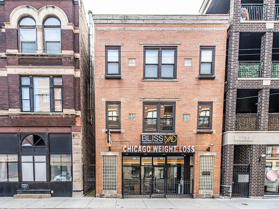 2707 N Halsted St #3