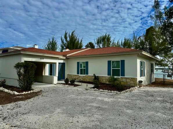 3217 Higel Ave, Sarasota, FL 34242