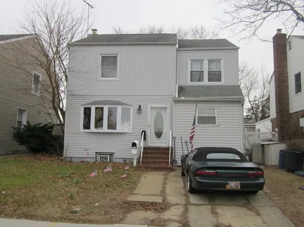 8012 248th St, Bellerose, NY 11426