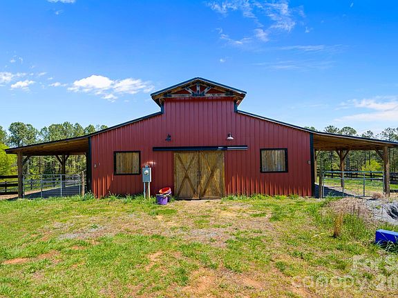 4th image of 319 Hopewell Rd