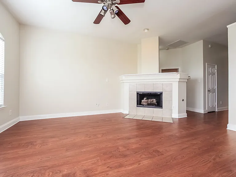 773 Silverbrook Dr — Photo 2