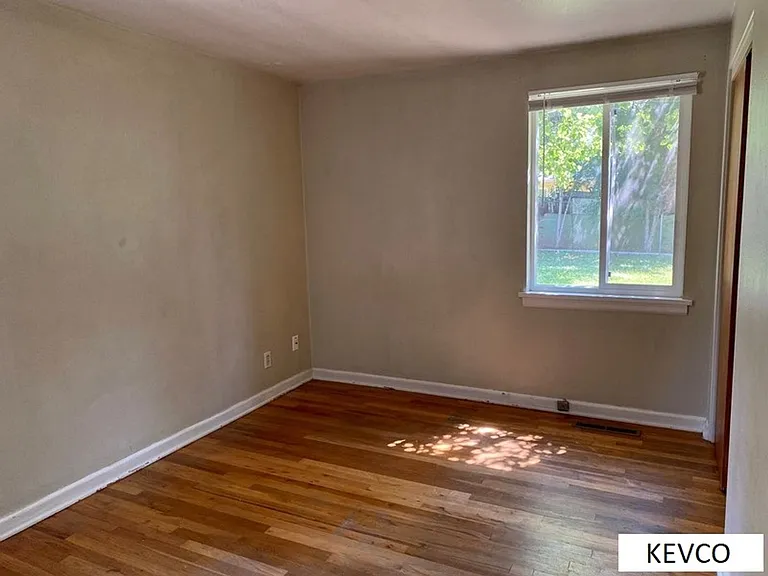 100 Kenroy Ct — Photo 19