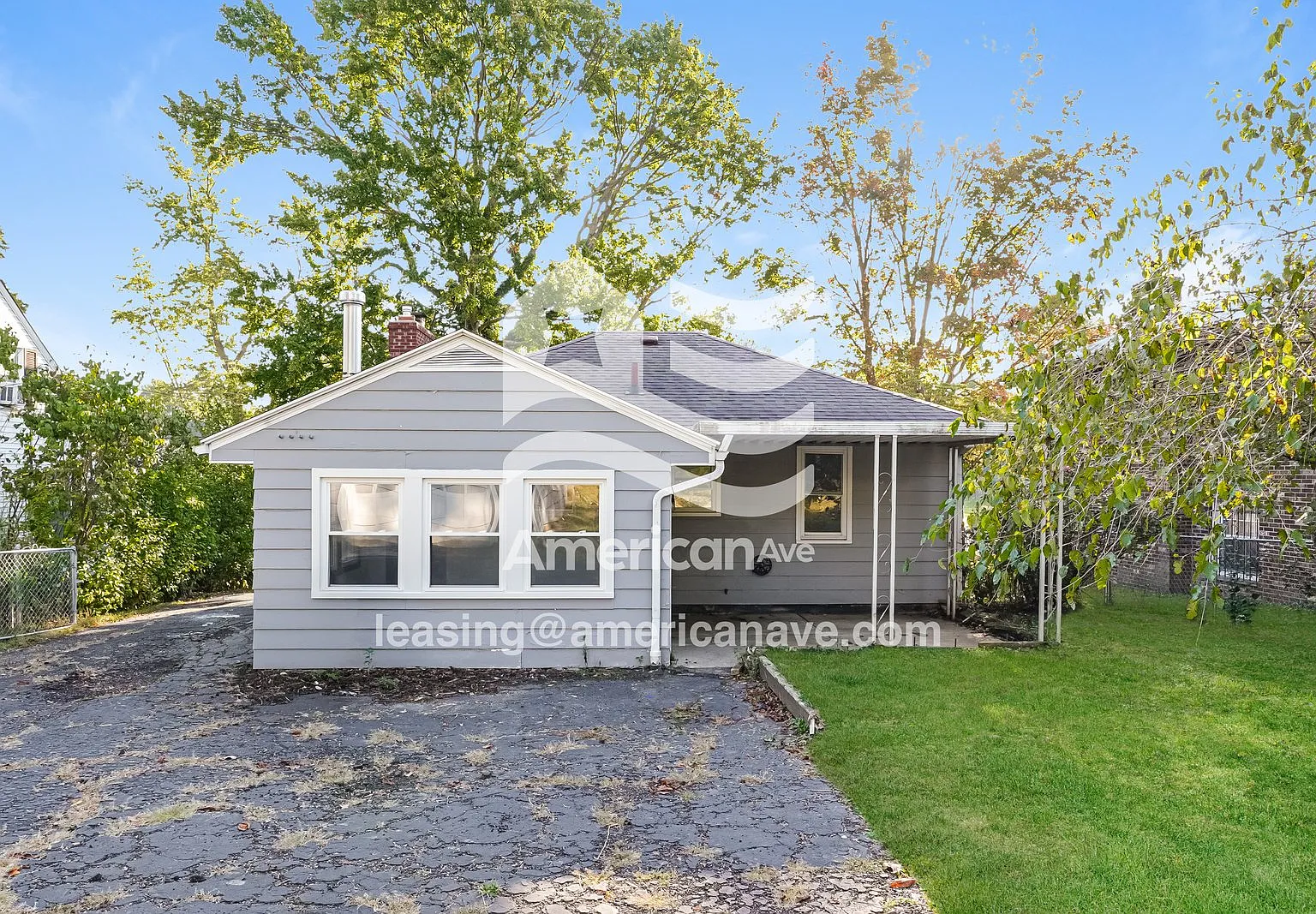 2 bed, 1.0 bath, 926 sqft, $1,197 — Photo 1