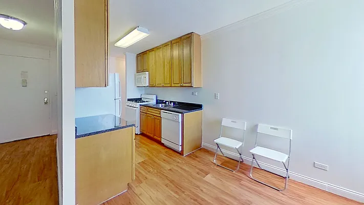 Rented by Batra Group Inc | media 5