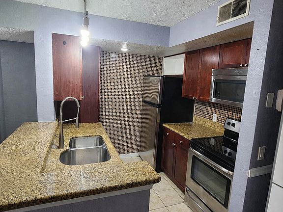 2nd image of 5156 Conroy Rd APT 1122